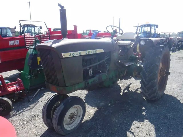 John Deere 2010 Tracteur