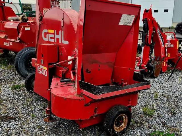 5455 Gehl FB 1540 souffleuse de fourrage