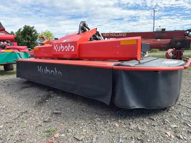 2021 Kubota DM4032S Faucheuse-conditionneuse à disques