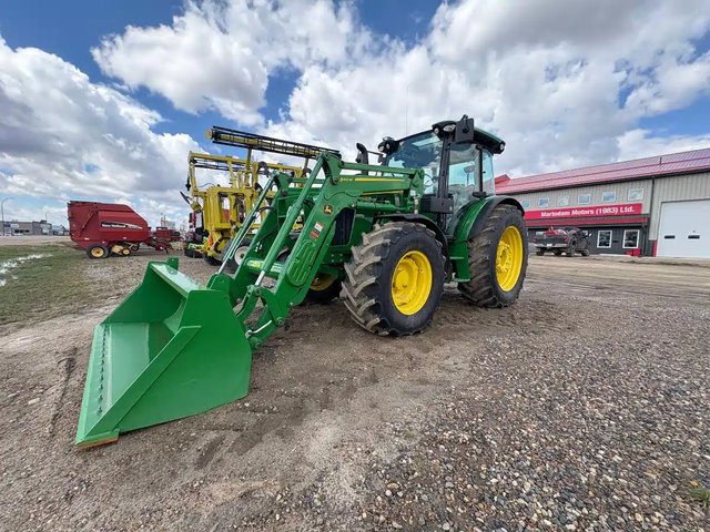 2022 John Deere 5125M Tracteur