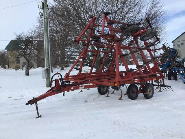 Case IH 4800 Cultivateur