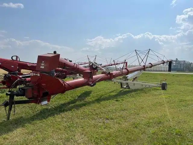 2017 Farm King 1684 Vis à grain