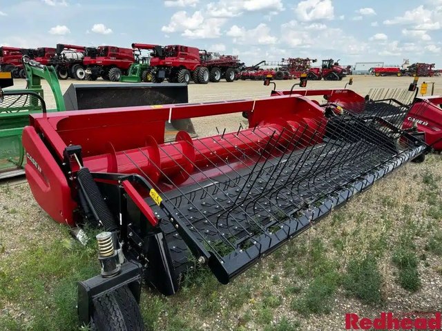 2023 Case IH 3016 Nez - Ramasseur