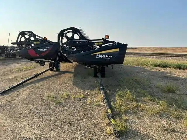 2017 MacDon FD75