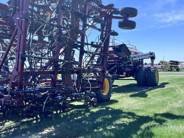 2017 Seed Hawk 7012 Semoir à air