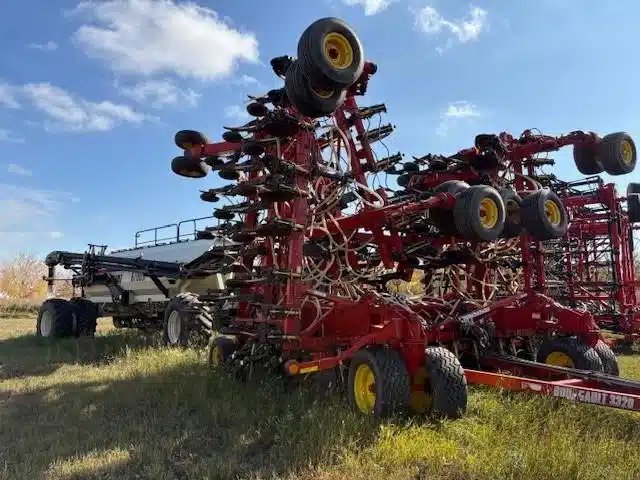 2013 Bourgault 3320-40 Semoir à air