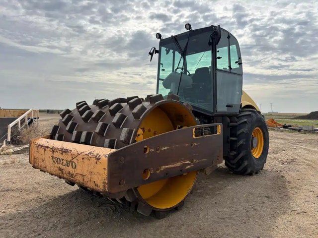 2013 Volvo SD115B compacteur