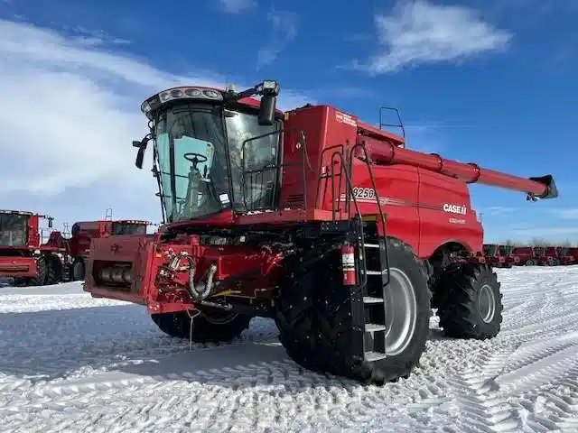 2019 Case IH 8250 Batteuse