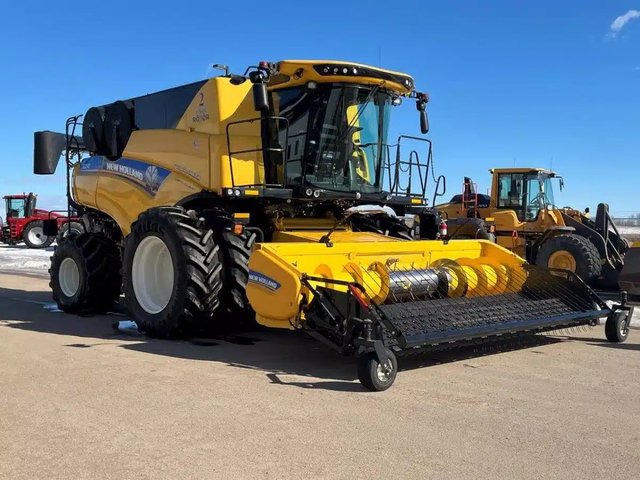2021 New Holland CR10.90 Batteuse