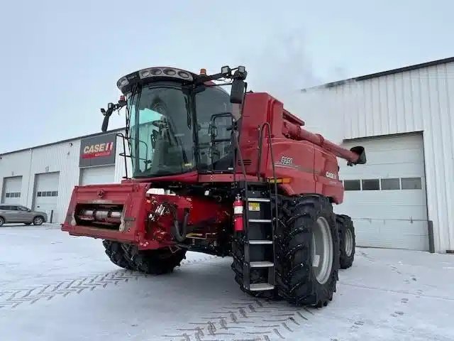 2021 Case IH 8250 Batteuse