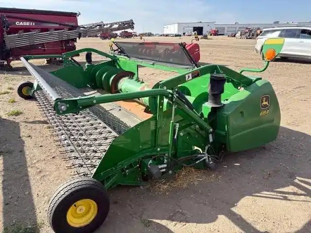2018 John Deere 615P Nez - Ramasseur