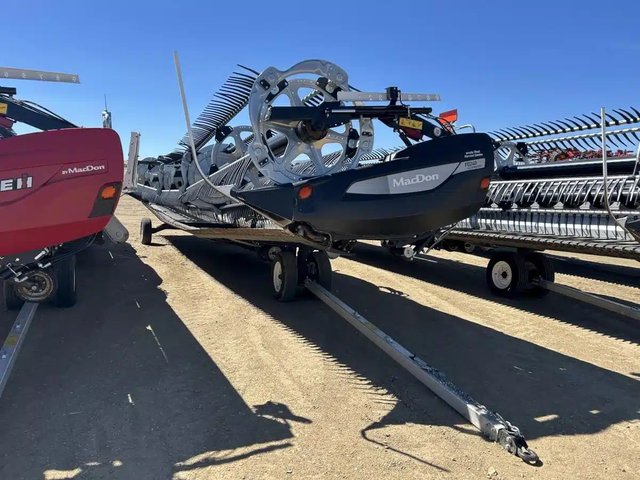 2022 MacDon FD240 Header - Flex