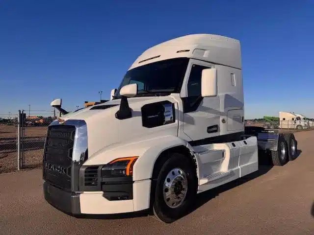 2026 Mack PIONEER 64T Camion dix roues