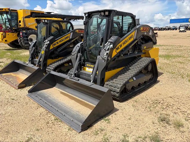 2025 New Holland Construction C337 chargeuse à direction à glissement