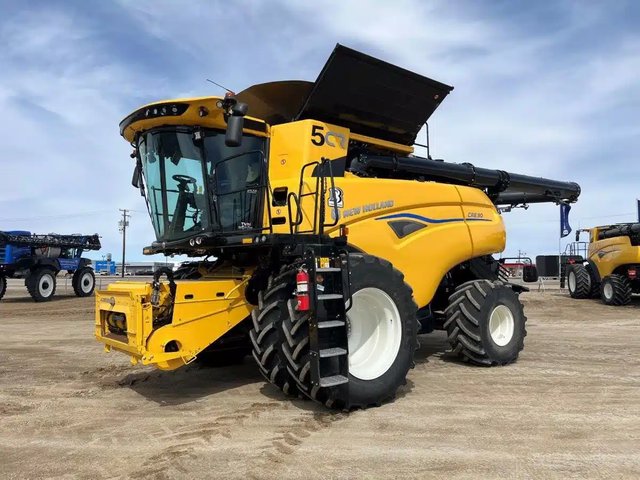 2025 New Holland CR8.90 Batteuse