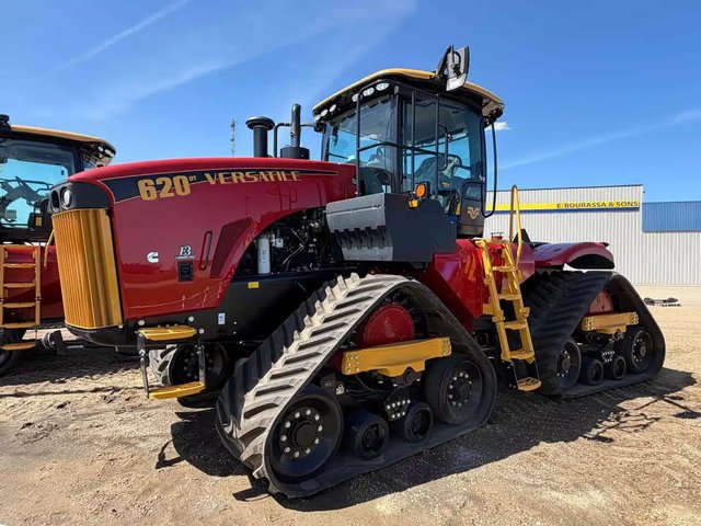 2025 Versatile 620DT Tracteur