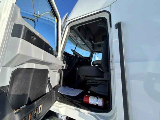2023 Mack PINNACLE 64T Camion dix roues