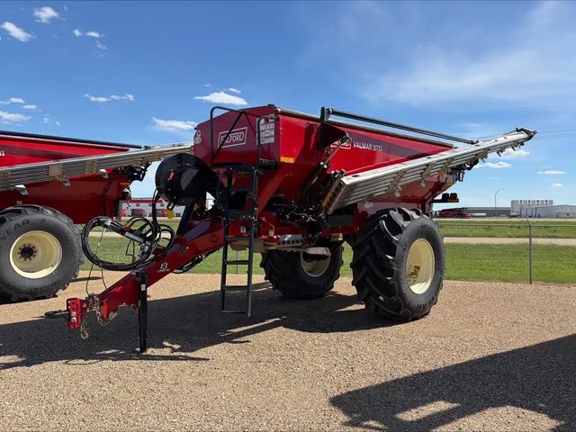 2025 Salford VALMAR 8711 Applicateur