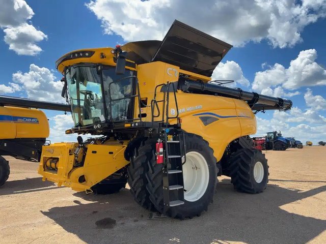 2025 New Holland CR8.90 Batteuse