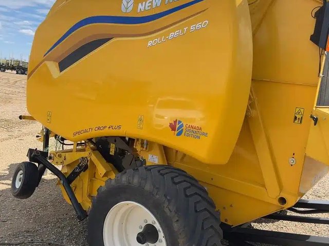 2023 New Holland ROLL-BELT 560 Presse à Balle Ronde