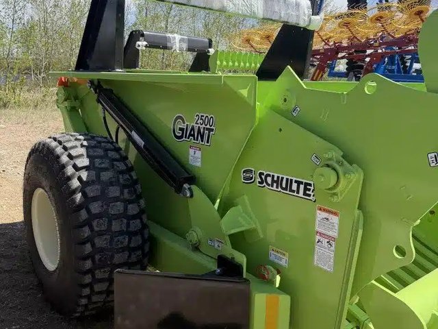 2026 Schulte GIANT 2500 ramasseuse de pierres