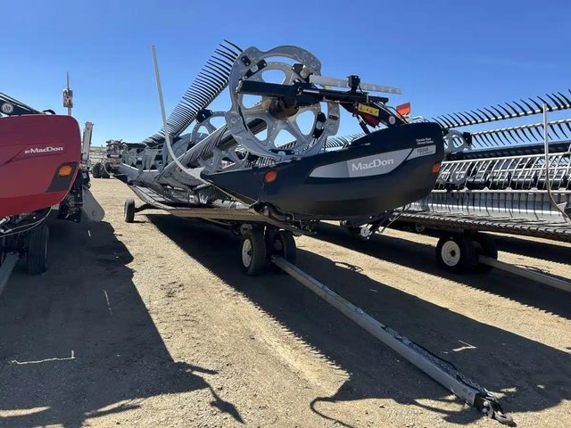 2022 MacDon FD240 Header - Flex