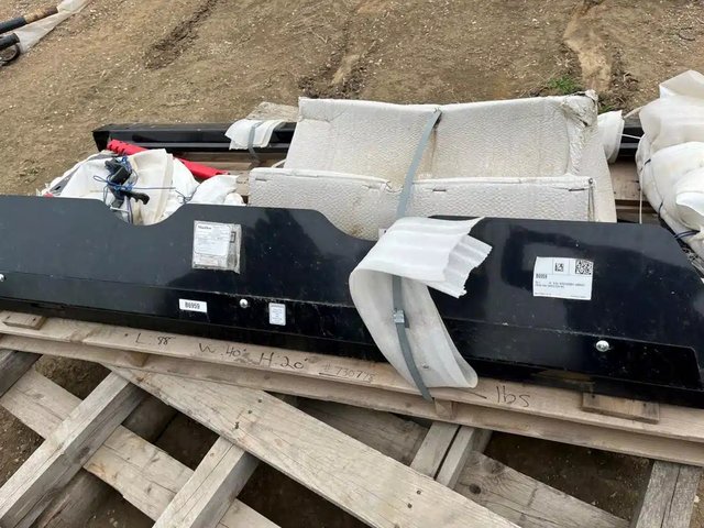 2023 MacDon FM100 ADAPTER CNH nez-adapteur