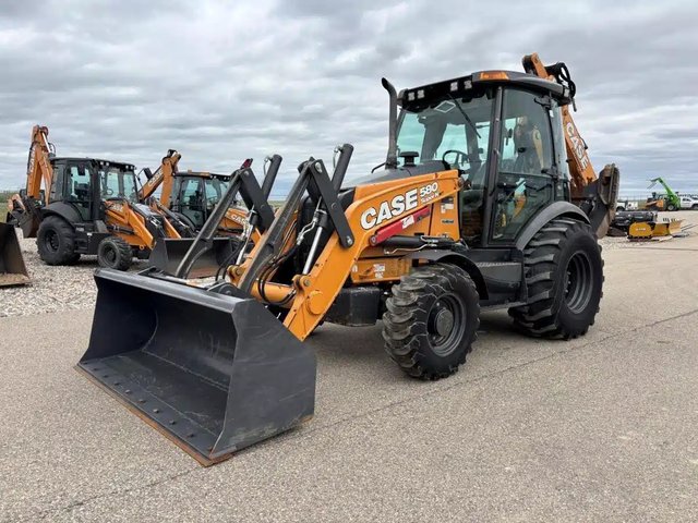 2018 Case 580SN Rétrocaveuse