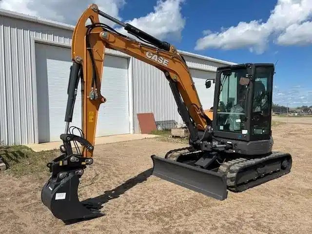 2025 Case CX60D Excavatrice