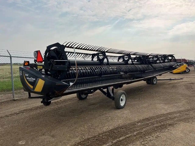 2022 MacDon FD140