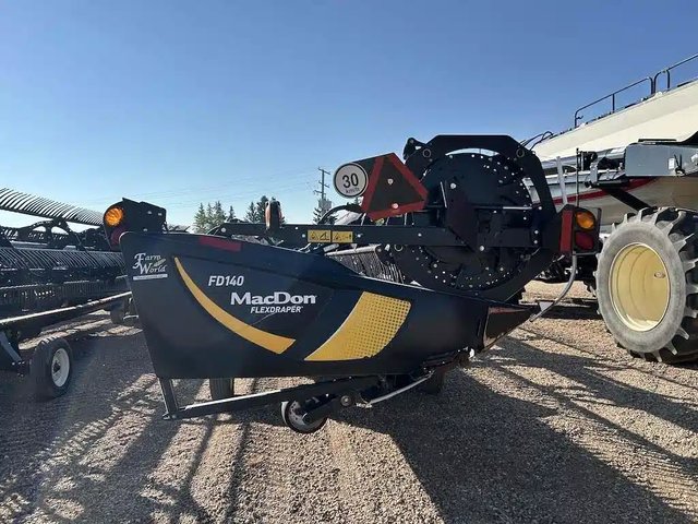 2020 MacDon FD140
