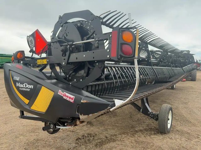 2022 MacDon FD140