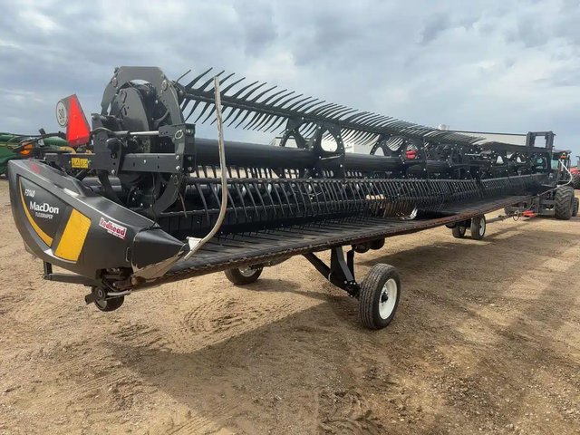 2022 MacDon FD140