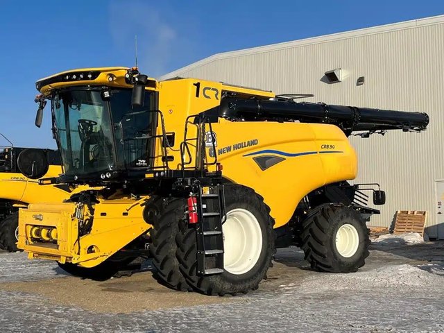2025 New Holland CR8.90 Batteuse