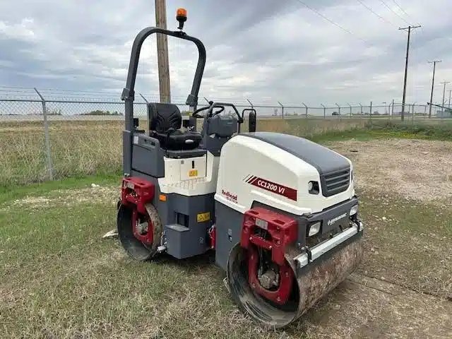 2025 Dynapac CC1200 VI compacteur