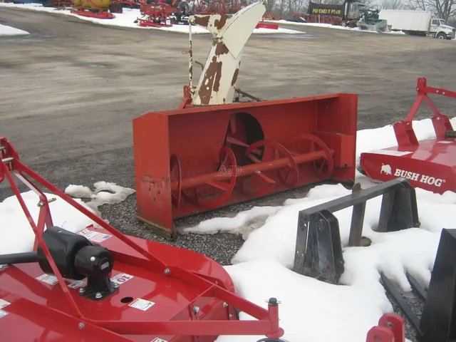 BER-VAC 766 Souffleur à neige