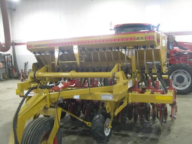 2025 Haybuster 107C Semoir