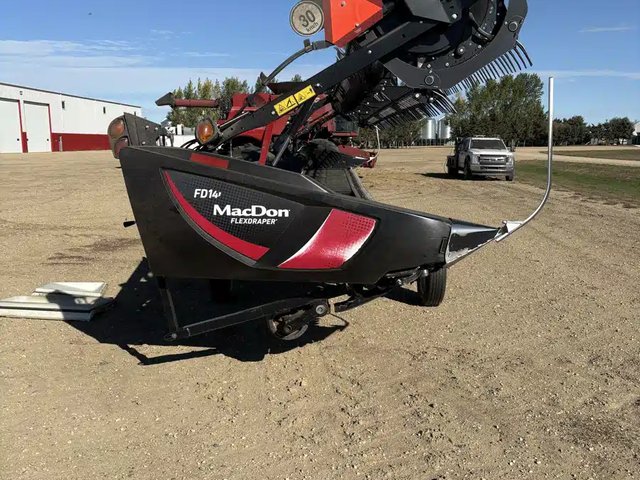 2021 MacDon FD140