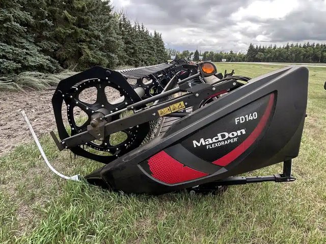 2022 MacDon FD140