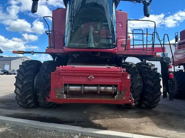 2023 Case IH 9250 Batteuse