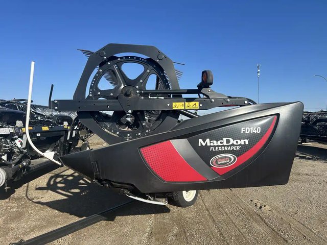 2021 MacDon FD140