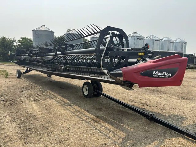 2016 MacDon FD75
