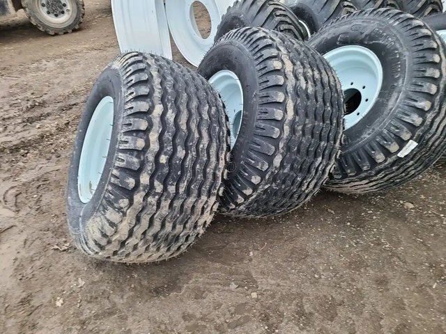 Petlas 500/50-17 Pneus et roues