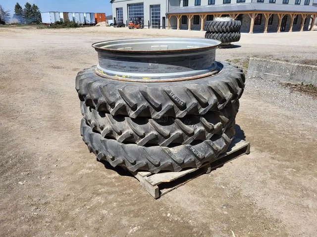 Alliance 230/95R44 Pneus et roues