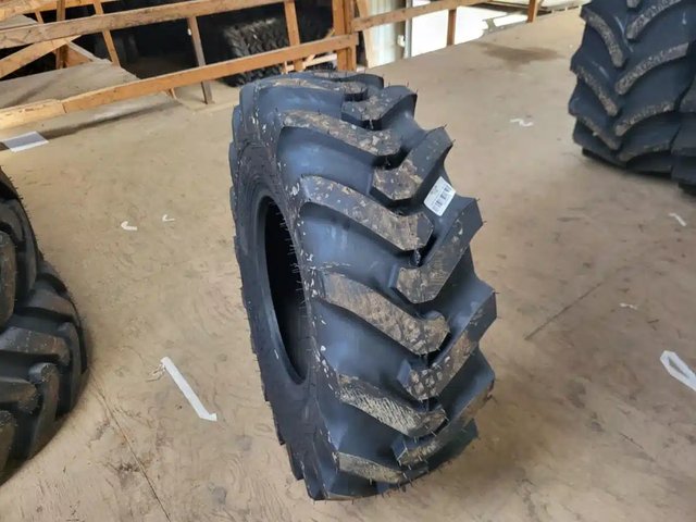 Petlas 340/80R18 Pneus