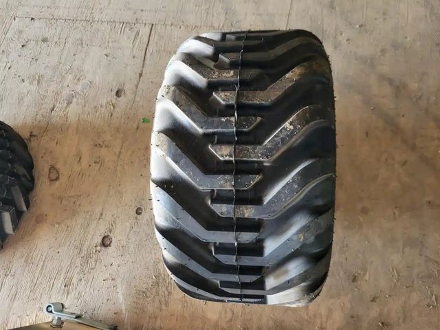 Multistar 26x12-12 Pneus