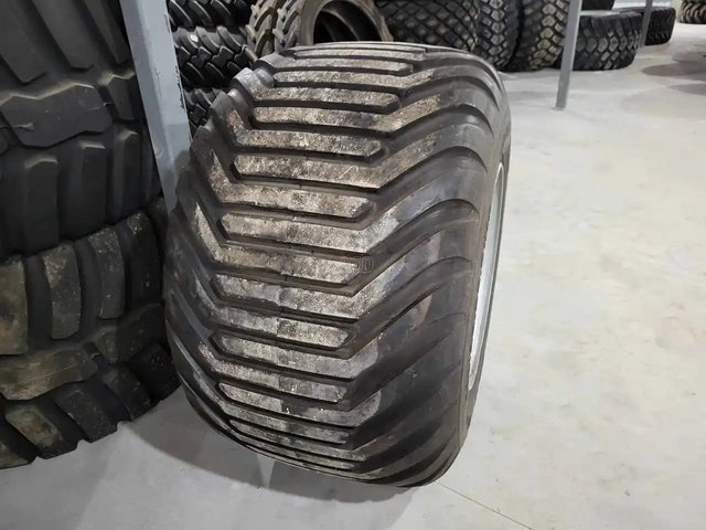 Multistar 800/45-26.5 Pneus et roues