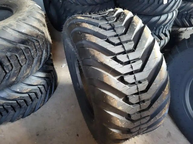 Petlas 500/60-22.5 Pneus