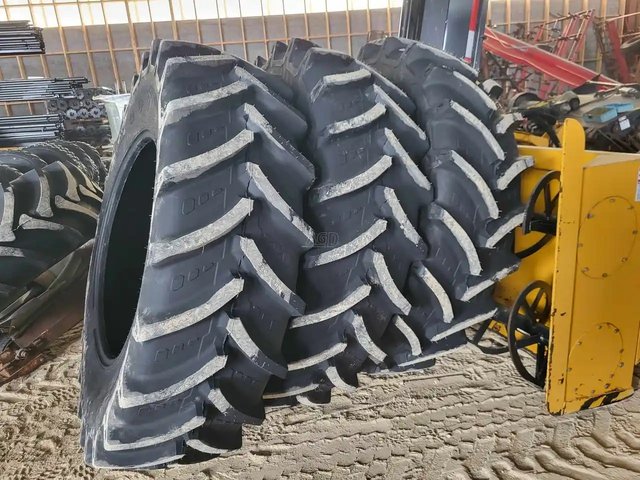Forerunner 520/85R38 Pneus