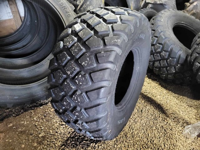 Petlas 560/60R22.5 Pneus